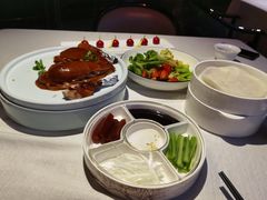 精品烤鸭-悦江(梅奔中心店)