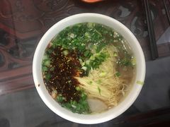 -牛一嘴·兰州牛肉面·大盘鸡(财富中心店)