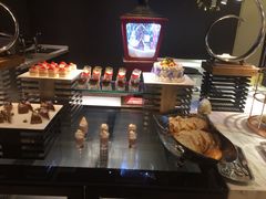 -筠咖啡西餐厅(上海国展宝龙丽筠酒店)