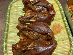 -东口码头·烧鸽子·鱼头泡饼·地方菜(金鹰悦城店)