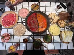 -贰回巷火锅馆(钟楼店)