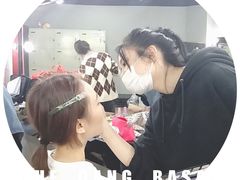 -粤港芭莎美容美发化妆学校
