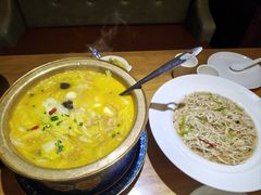 -老街坊美食汇(玉兰大街店)