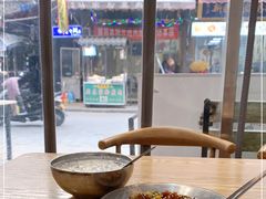 -白翔甜食店