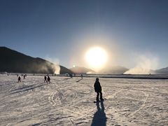 -丝绸之路山地度假区滑雪场