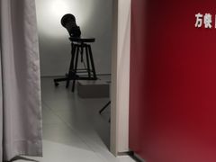 -方快PLUS照相馆(大上海时代广场店)