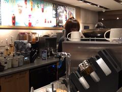 -星巴克(静安嘉里中心B2店)