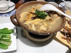 -东方饺子王(工农大路店)