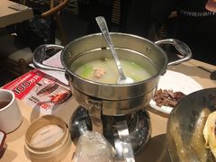 一品胡椒猪肚鸡-避风塘(金山万达店)