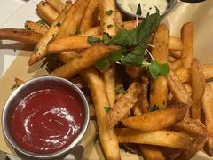 -斯普汇生蚝牛排馆(中骏世界城店)