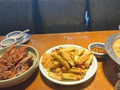-95号酱骨·一块豆腐(展春园西路店)
