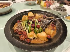 缤圣源铁锅大鱼头-缤圣源中国清真菜(群力店)