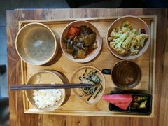 -一两饭川味素食餐厅