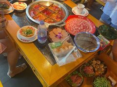 -憨孃孃·重庆老火锅(红山黑金店)