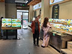 -绿草地·湘菜(酃湖师院店)