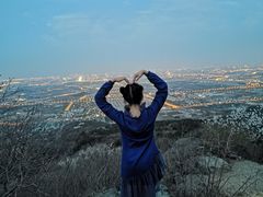 -鬼笑石后山停车场