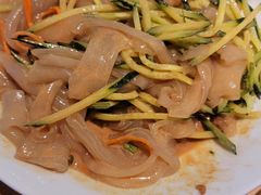 -关东小磨东北菜(上海长风大悦城店)