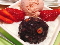 草莓甜心优酪雪-满记甜品(荟聚购物中心店)