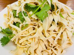 -哇蛙牛功夫面渝都料理(龙阳广场店)