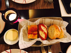 -db Bistro & Oyster Bar by Daniel Boulud(滨海湾金沙店)