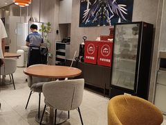 -必胜客(鳌江万达店)
