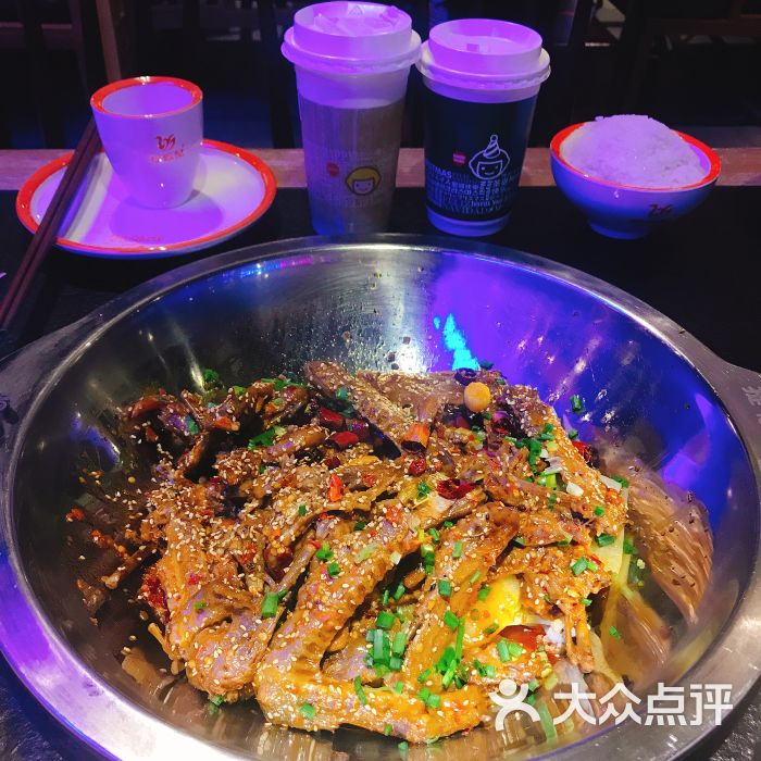 捉鸭记吮指鸭爪爪干锅(百盛优客店)图片 第3张