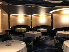 -迪拜帆船酒店海底餐厅