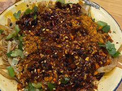 -拈签一笑黄牛肉辣卤串串