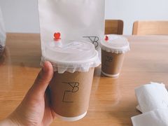 西班牙拿铁-LAB COFFEE来杯咖啡(浦仓路店)