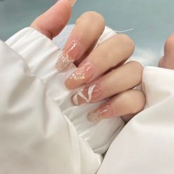 -瞧·享轻奢美甲美睫