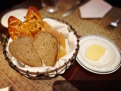 餐前包-Wolfgang’s Steakhouse 沃夫冈牛排馆(上海白玉兰广场店)