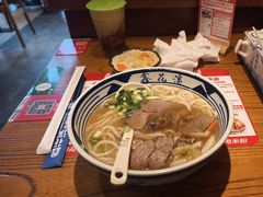 -鑫花溪牛肉米粉(印象水街都心荟店)