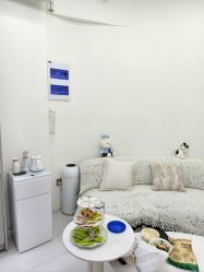 -苗方清颜专业祛痘·皮肤管理