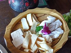 -滇釜火锅·能喝汤的火锅(车公庄店)