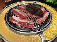 -青瓦炭韩潮烤肉(花园道店)