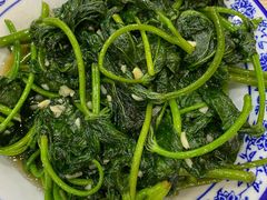 苕尖-江城燕子大排档(江汉路步行街店)
