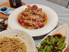 -肥肥虾庄·金牌油焖大虾(杨园滨江时代walk店)