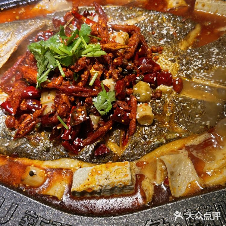 马有鱼🐟新疆特色馕坑烤全鱼你确定不来尝一尝？