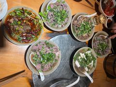 -大众跷脚牛肉馆·非遗传承单位(峨眉山店)