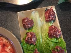 -茅草房·河畔园林火锅