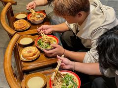 -楚东君•襄阳牛肉面牛杂煲(陆家嘴正大店)