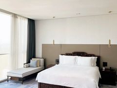 -大连星海皇冠假日酒店
