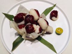 红衣少女-蝶园·装修中(BFC外滩金融中心店)