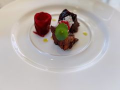 低温慢煮烟熏果木牛小排-青岛遇见米兰(八大关店)