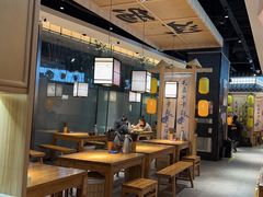 -先启半步颠小酒馆(虹桥龙湖天街店)