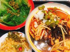 -丽丽三鲜螺蛳粉(田林路店)