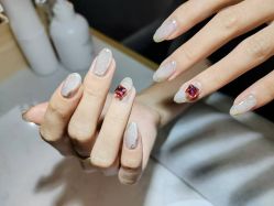 -阿噶西美甲美睫