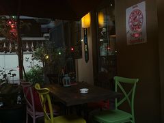 -SISTERS BAR RESTAURANT川意酒馆(嘉善老市H楼店)