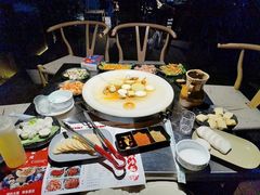 -冰冰龙虾·江湖菜·花园江景餐厅