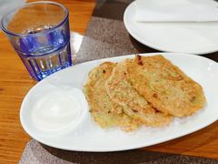 西葫芦饼配酸奶-TUK土耳其餐厅·下午茶(卢湾店)